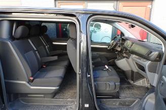Peugeot Expert 231L 2.0 BlueHDI 120 DC Premium LET OP 1 E VERSNELING STUK WEL GEWOON RIJDBAAR !!!!!!!!!!!! picture 3