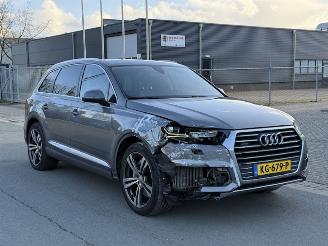 Audi Q7 E-TRON picture 2