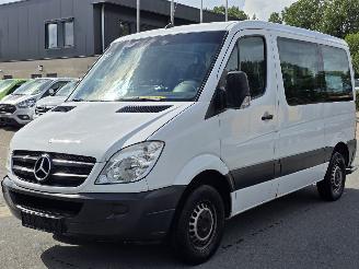 Mercedes Sprinter 9 PERS 211 picture 1
