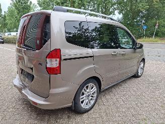 Ford Tourneo Courier  picture 4