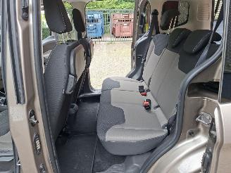Ford Tourneo Courier  picture 15
