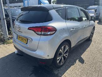 Renault Scenic  picture 4