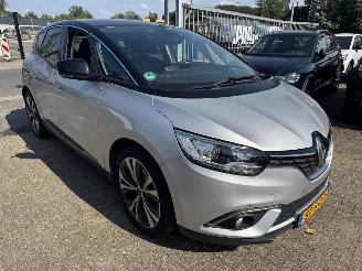 Renault Scenic  picture 3