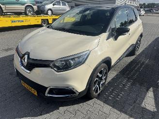 uszkodzony samochody osobowe Renault Captur  2016/1