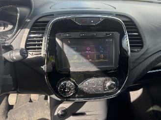 Renault Captur  picture 12