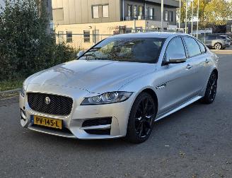 Voiture accidenté Jaguar XF S Sport Portfolio 2017/12