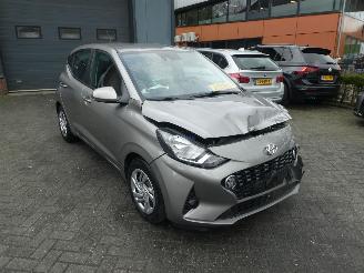 Hyundai I-10 1.0 Comfort Airco Navi Camera picture 4