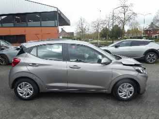 Hyundai I-10 1.0 Comfort Airco Navi Camera picture 5