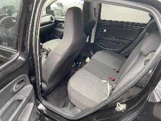 Volkswagen Up! 1.0 move up! BlueMotion picture 19