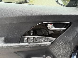 Kia Niro 1.6 GDi Hybrid DynamicLine (SUV 5-dr.) picture 17