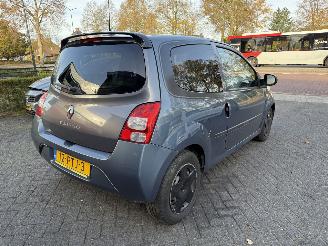 Renault Twingo 1.2-16V Collection  Hatchback 3-dr. picture 1