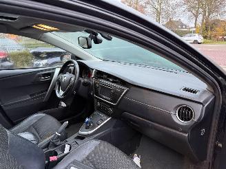 Toyota Auris 1.8 Hybrid Lease Pro picture 14