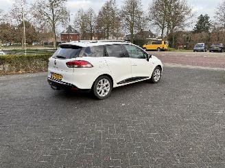 Renault Clio 0.9 TCe Limited  NAVIGATIE  Stationwagen 5-dr. picture 33