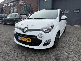 uszkodzony samochody osobowe Renault Twingo 1.2 16V Collection LEER  (Hatchback 3-dr.) 2013/1