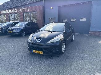 damaged passenger cars Peugeot 207 1.4 VTi X-line (Hatchback 3-dr.) 2010/1