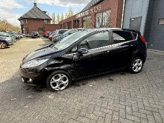 Ford Fiesta 1.25 Ghia (Hatchback 5-dr.) picture 2