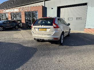 Schadeauto Volvo Xc-60 2.0 D3 FWD AUTOMAAT  Polar+ (SUV 5-dr.) 2017/3