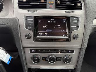 Volkswagen Golf 1.2 TSI Trendline picture 24