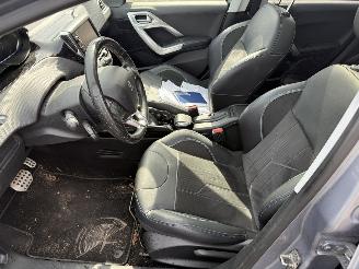 Peugeot 2008 1.2 PureTech  AUTOMAAT Allure  CROSSWAY  (SUV 5-dr.) picture 20