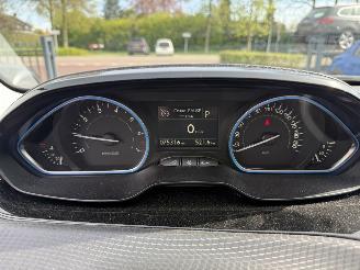 Peugeot 2008 1.2 PureTech  AUTOMAAT Allure  CROSSWAY  (SUV 5-dr.) picture 21