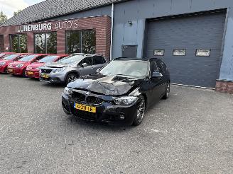 uszkodzony samochody osobowe BMW 3-serie 318i M Sport Corporate Lease Automaat Sportleer 2019/10