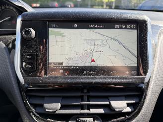 Peugeot 2008 1.2 PureTech Blue Lion (SUV 5-dr.) picture 14