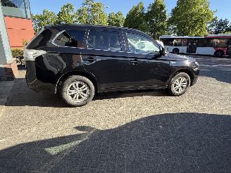 Mitsubishi Outlander 2.0 PHEV Business Edition picture 3