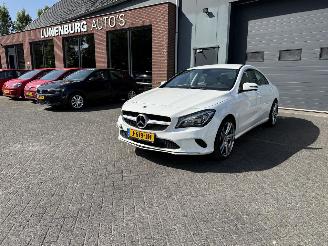 Damaged car Mercedes Cla-klasse 180 Ambition (Sedan 4-dr.) 2018/4