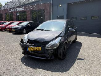uszkodzony samochody osobowe Toyota Yaris 1.5 Full Hybrid Aspiration (Hatchback 5-dr.) 2014/2