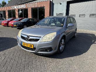 Damaged car Opel Vectra 1.8-16V Executive 2007/1