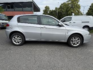 Alfa Romeo 147 1.6 T.Spark Veloce Progression picture 6