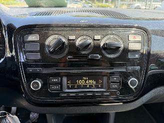 Volkswagen Up! 1.0 high up! BlueMotion picture 21