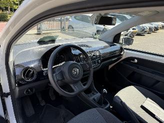 Volkswagen Up! 1.0 high up! BlueMotion picture 16