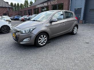Hyundai I-20 1.2i i-Deal (Hatchback 5-dr.) picture 1