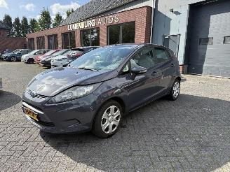 Vaurioauto  passenger cars Ford Fiesta 1.25 Limited  AIRCO (Hatchback 5-dr.) 2011/1