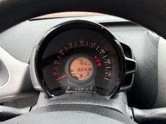 Peugeot 108 1.0 e-VTi Blue Lion (Hatchback 5-dr.) picture 19