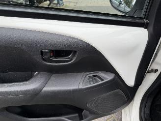 Peugeot 108 1.0 e-VTi Blue Lion (Hatchback 5-dr.) picture 16