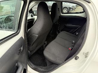 Peugeot 108 1.0 e-VTi Blue Lion (Hatchback 5-dr.) picture 10