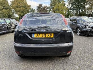 Ford Focus 1.6-16V Trend (Hatchback 5-dr.) picture 4