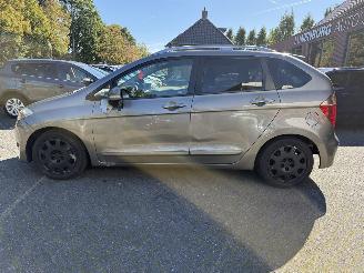 Honda Fr-v 1.8i Lifestyle (MPV 5-dr.) picture 2