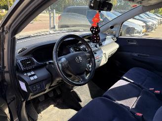 Honda Fr-v 1.8i Lifestyle (MPV 5-dr.) picture 14