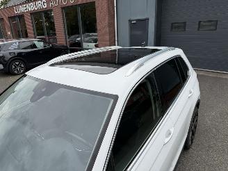 Volkswagen Tiguan 1.4 TSI  PANORAMADAK Connected Series picture 39