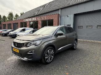Schadeauto Peugeot 3008 1.2 AUTOMAAT  PureTech Allure (SUV 5-dr.) 2019/2