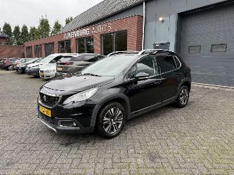 Unfallwagen Peugeot 2008 1.2 PureTech Allure (SUV 5-dr.) 2019/10