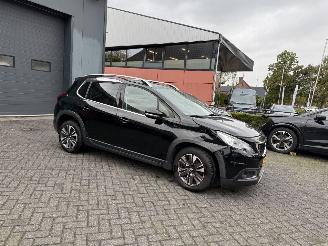 Peugeot 2008 1.2 PureTech Allure (SUV 5-dr.) picture 33