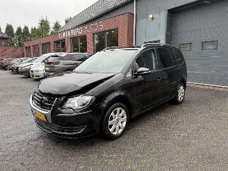 Voiture accidenté Volkswagen Touran 1.4 TSI  7 PERSOONS Comfortline (MPV 5-dr.) 2010/3