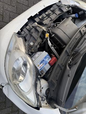 Peugeot 107 1.0 Active (Hatchback 5-dr.) picture 14