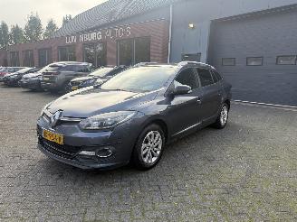 Coche accidentado Renault Mégane 1.2 TCe Limited 2015/11