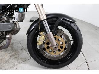Ducati Monster 900  picture 10