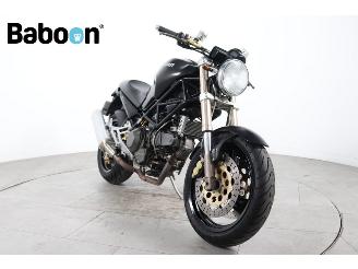 Ducati Monster 900  picture 2